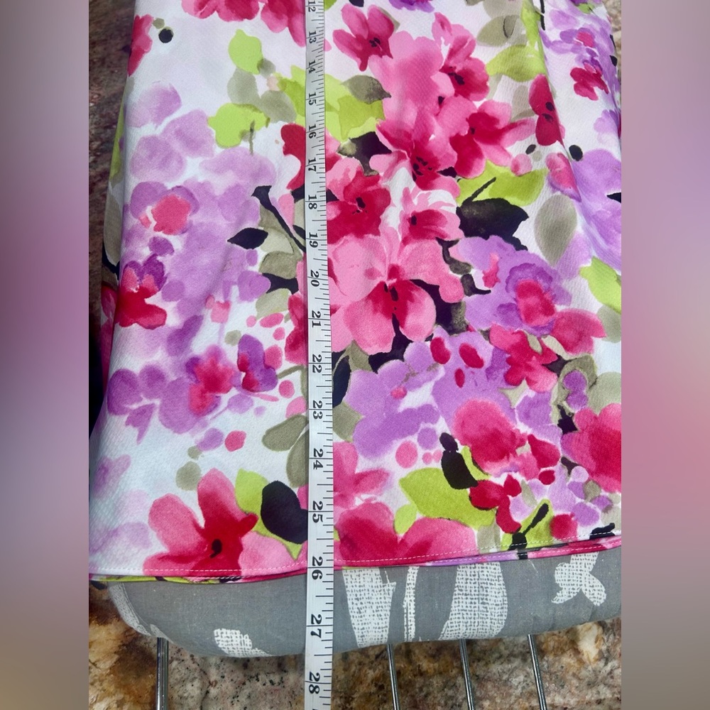 🩷”Anne Klein” NWT Multi Color Pink/Lavender Floral Cowl Neck Short Sleeve Blouse - Picture 6 of 12